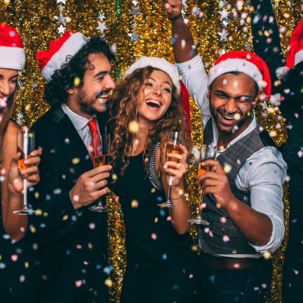 12 idées pour votre soirée de Noël de bureau