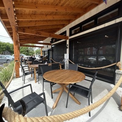 Le 2.6 Pub & Restaurant